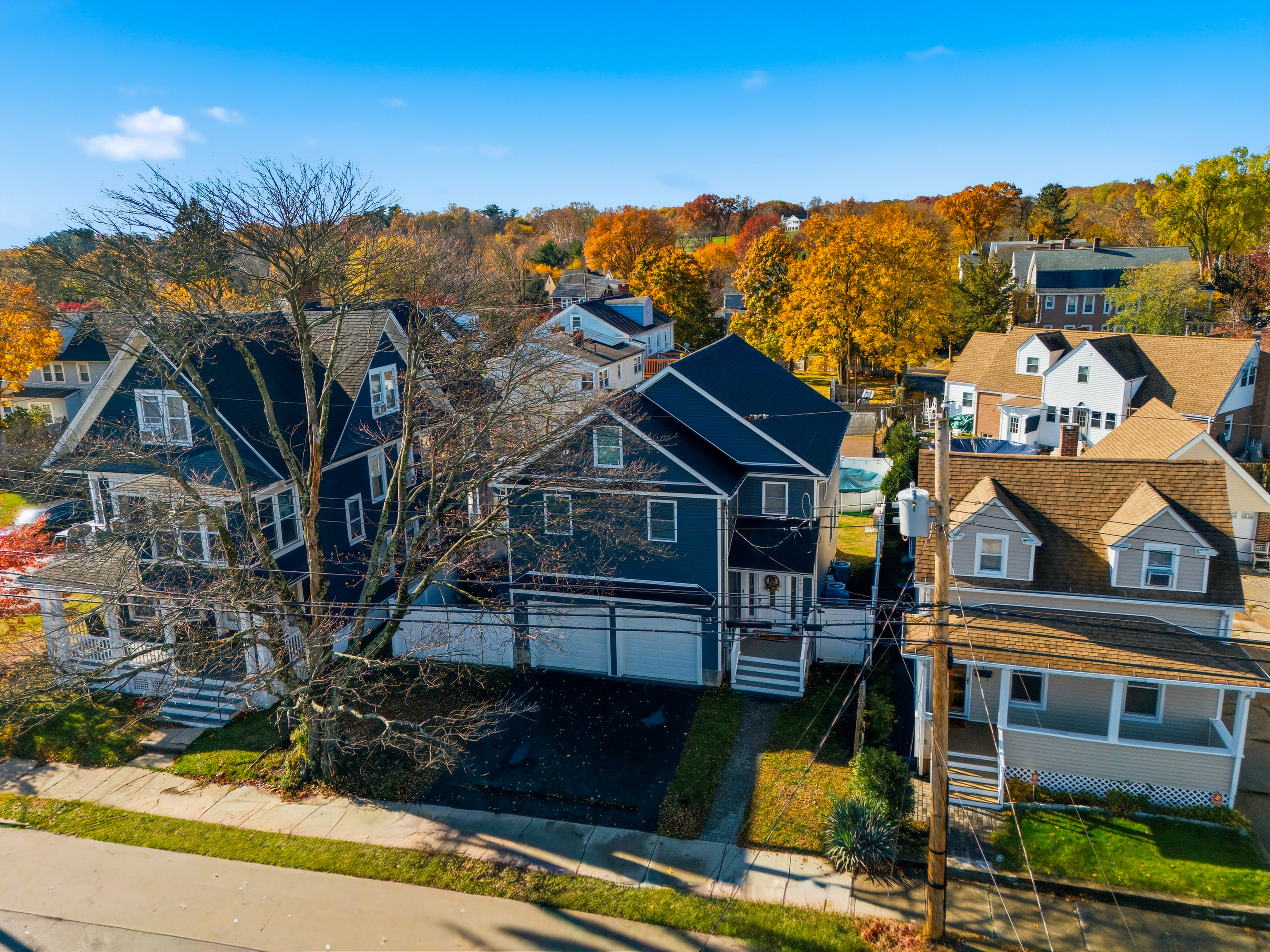 1473 Wood Avenue Bridgeport, CT 06604 - Photo 35 of 40 a view of a house with a ocean view