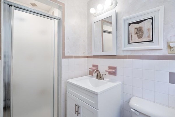 19 Pamela Road Natick, MA 01760 - Photo 11 of 33 Gallery Image 11