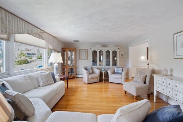 19 Pamela Road Natick, MA 01760 - Photo 3 of 33 Gallery Image 3