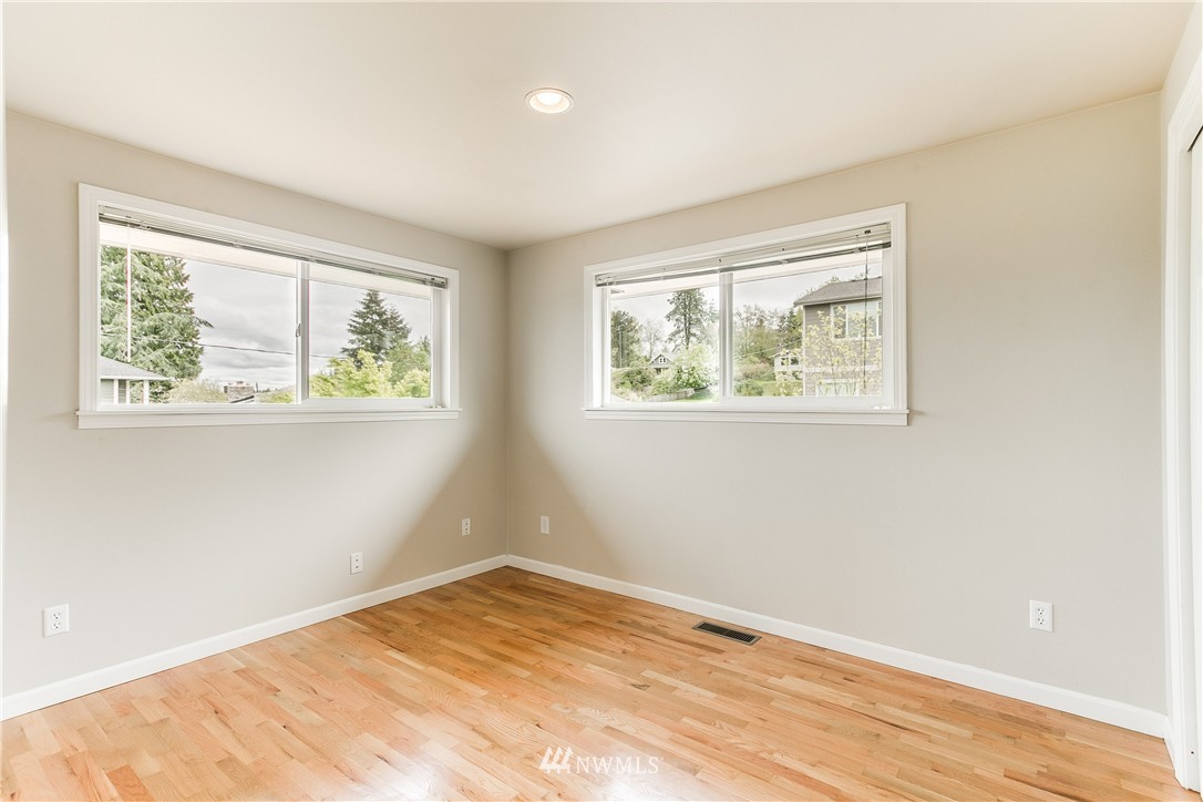 1210 North 36th Street Renton, WA 98056 - Photo 13 of 23