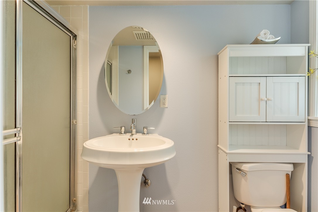1210 North 36th Street Renton, WA 98056 - Photo 18 of 23