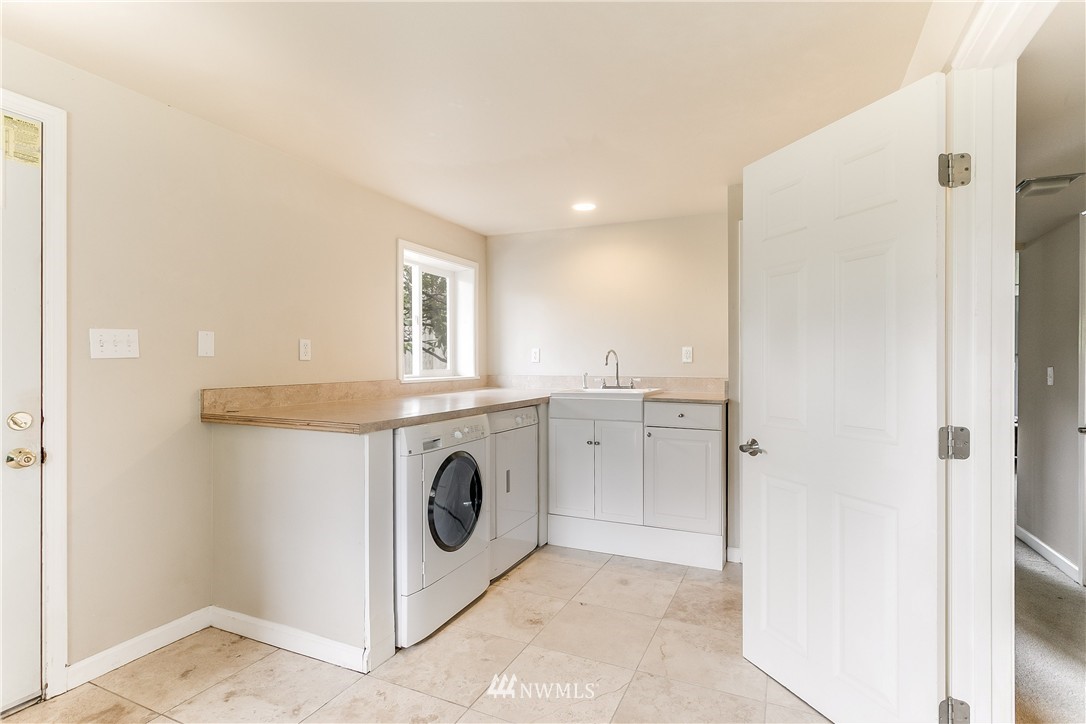 1210 North 36th Street Renton, WA 98056 - Photo 20 of 23