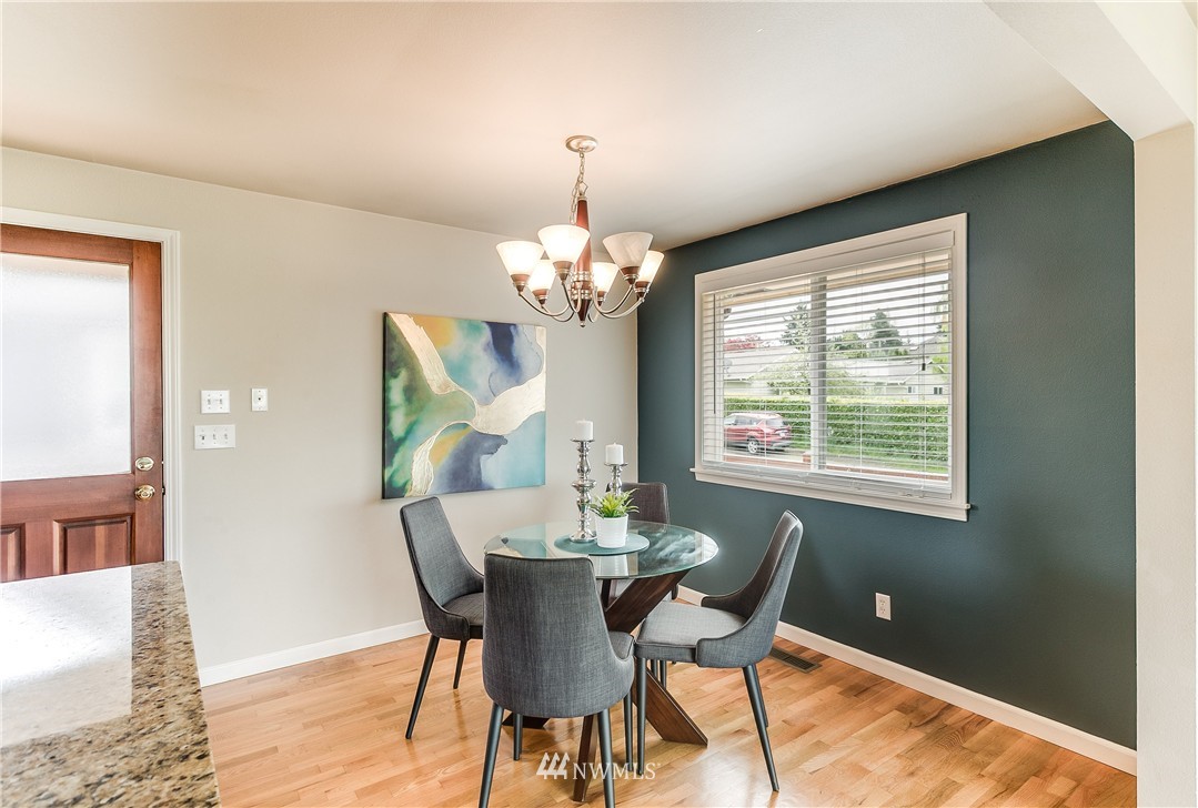 1210 North 36th Street Renton, WA 98056 - Photo 7 of 23