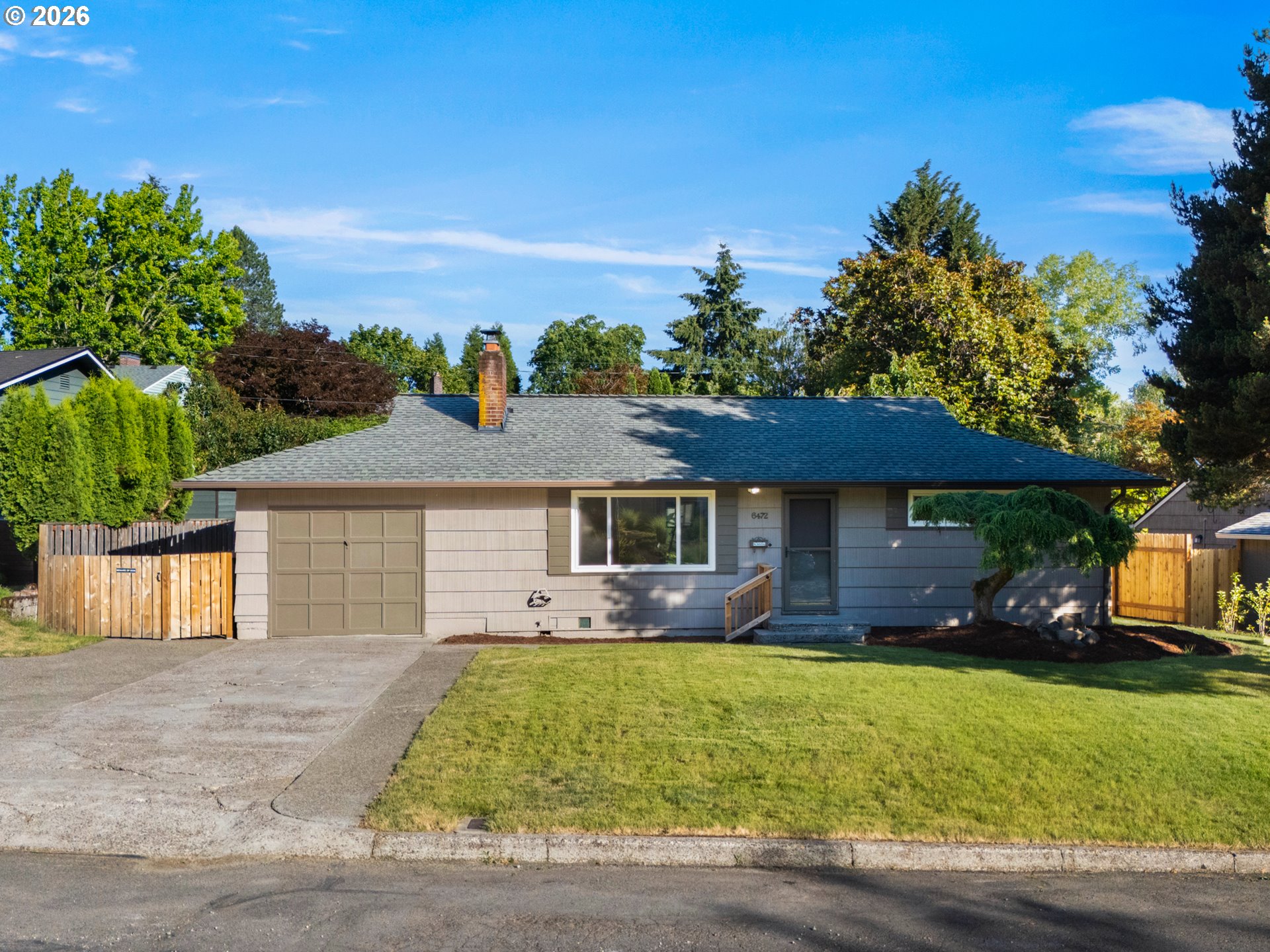 6472 Southwest 46th Place Portland, OR 97221 - Photo 3 of 31