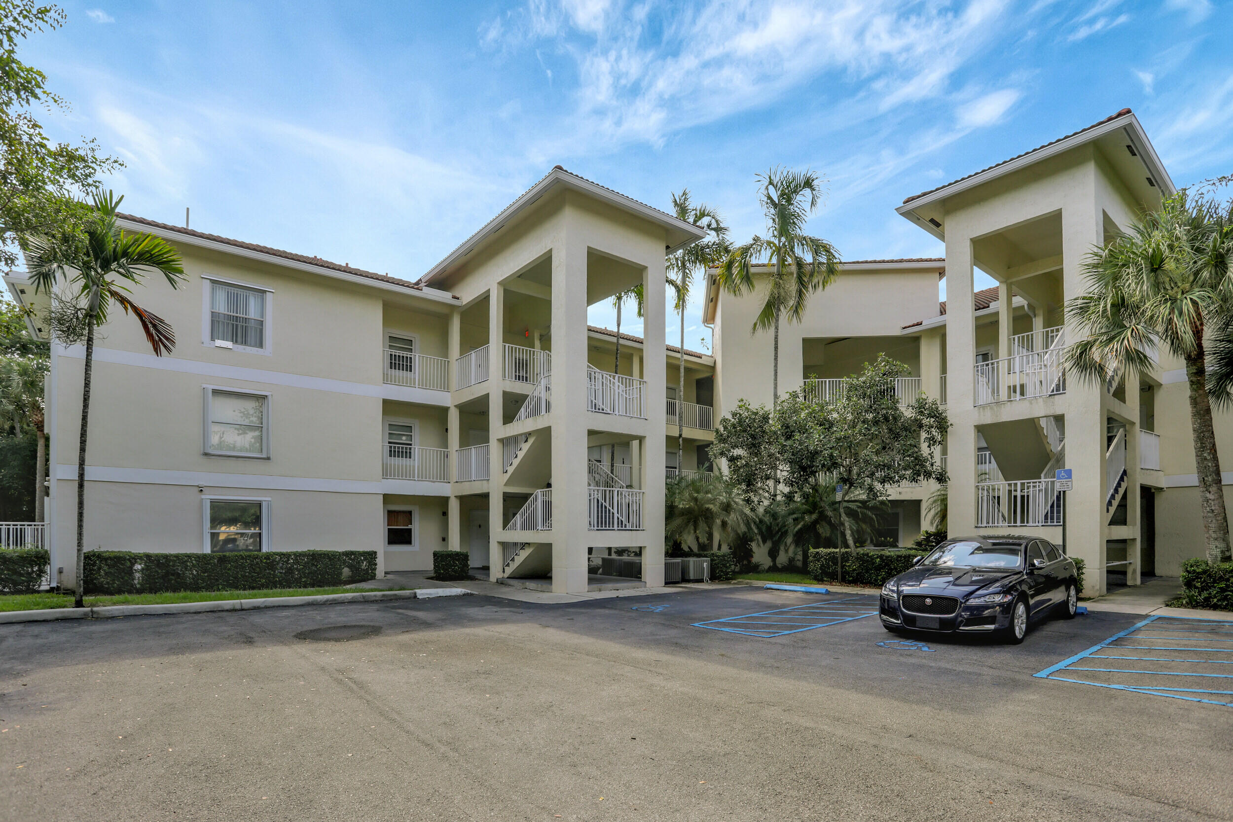 2901 Riverside Drive, Unit 301 Coral Springs, FL 33065 - Photo 1 of 23 02_001l7014