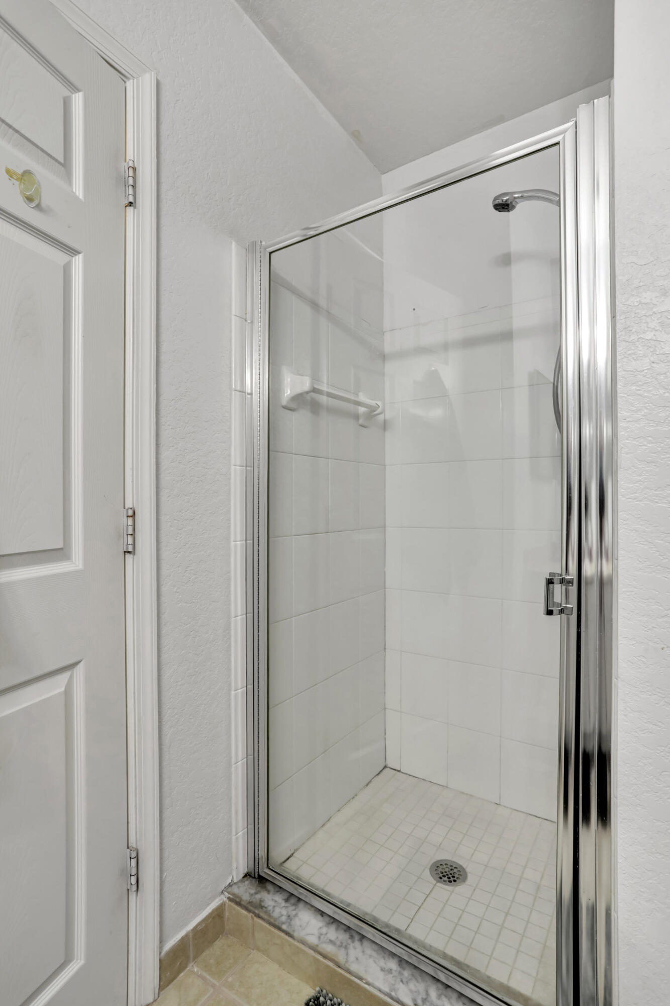 2901 Riverside Drive, Unit 301 Coral Springs, FL 33065 - Photo 14 of 23 19_001l6968