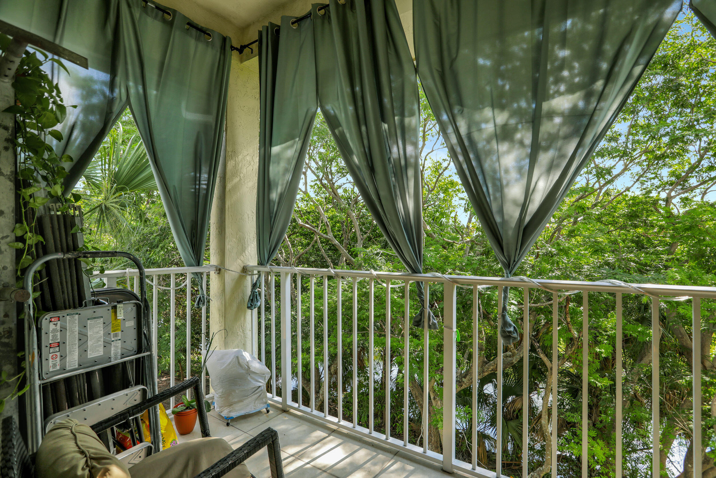 2901 Riverside Drive, Unit 301 Coral Springs, FL 33065 - Photo 17 of 23 22_001l6984