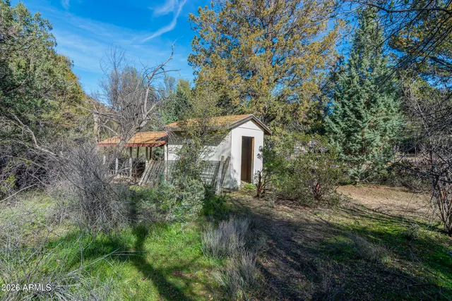 $500,000 | 52162 East Black Jack Road, Miami, AZ 85539