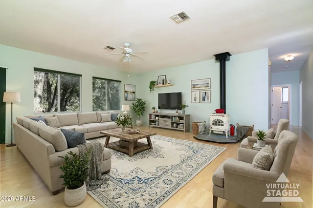 $500,000 | 52162 East Black Jack Road, Miami, AZ 85539