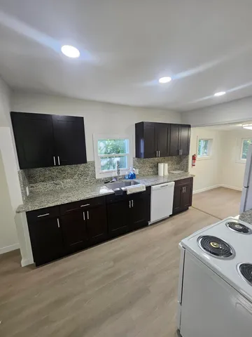 $279,900 | 1221 South Congress Street, Ypsilanti, MI 48197