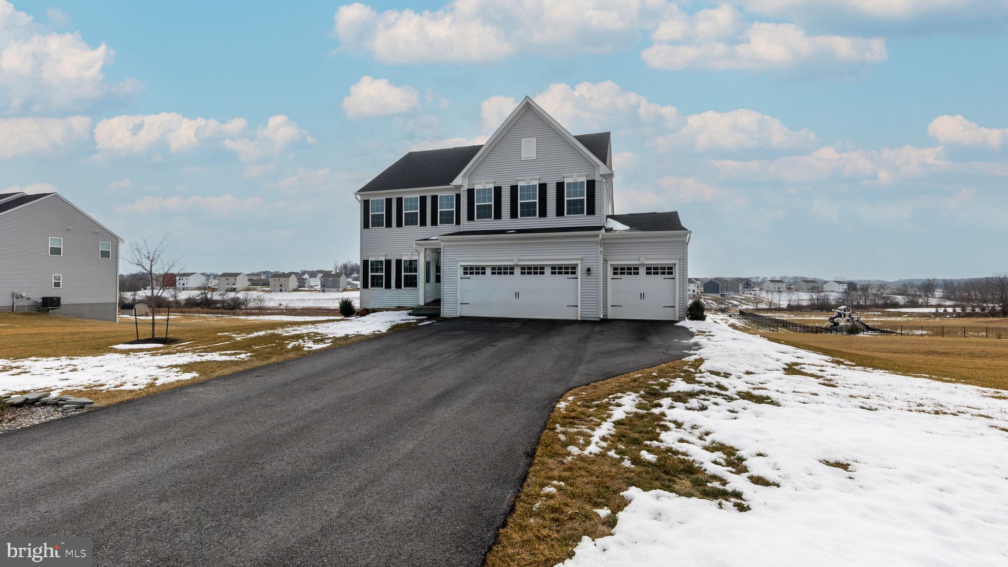 22 Winifred Drive Hanover, PA 17331 - Photo 2 of 48