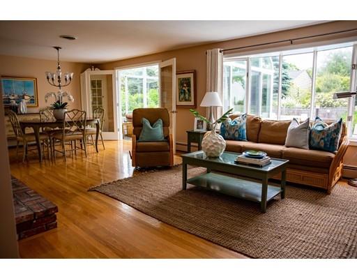 8 Priscilla Road Swampscott, MA 01907 - Photo 4 of 34 Gallery Image 4