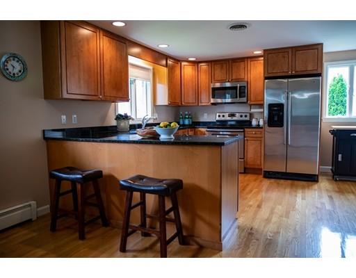 8 Priscilla Road Swampscott, MA 01907 - Photo 5 of 34 Gallery Image 5