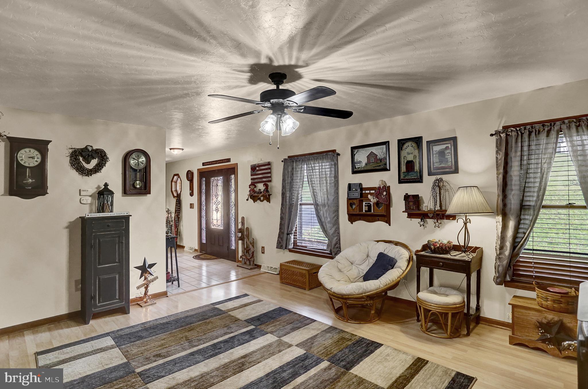 6423 Shutt Road Spring Grove, PA 17362 - Photo 8 of 54