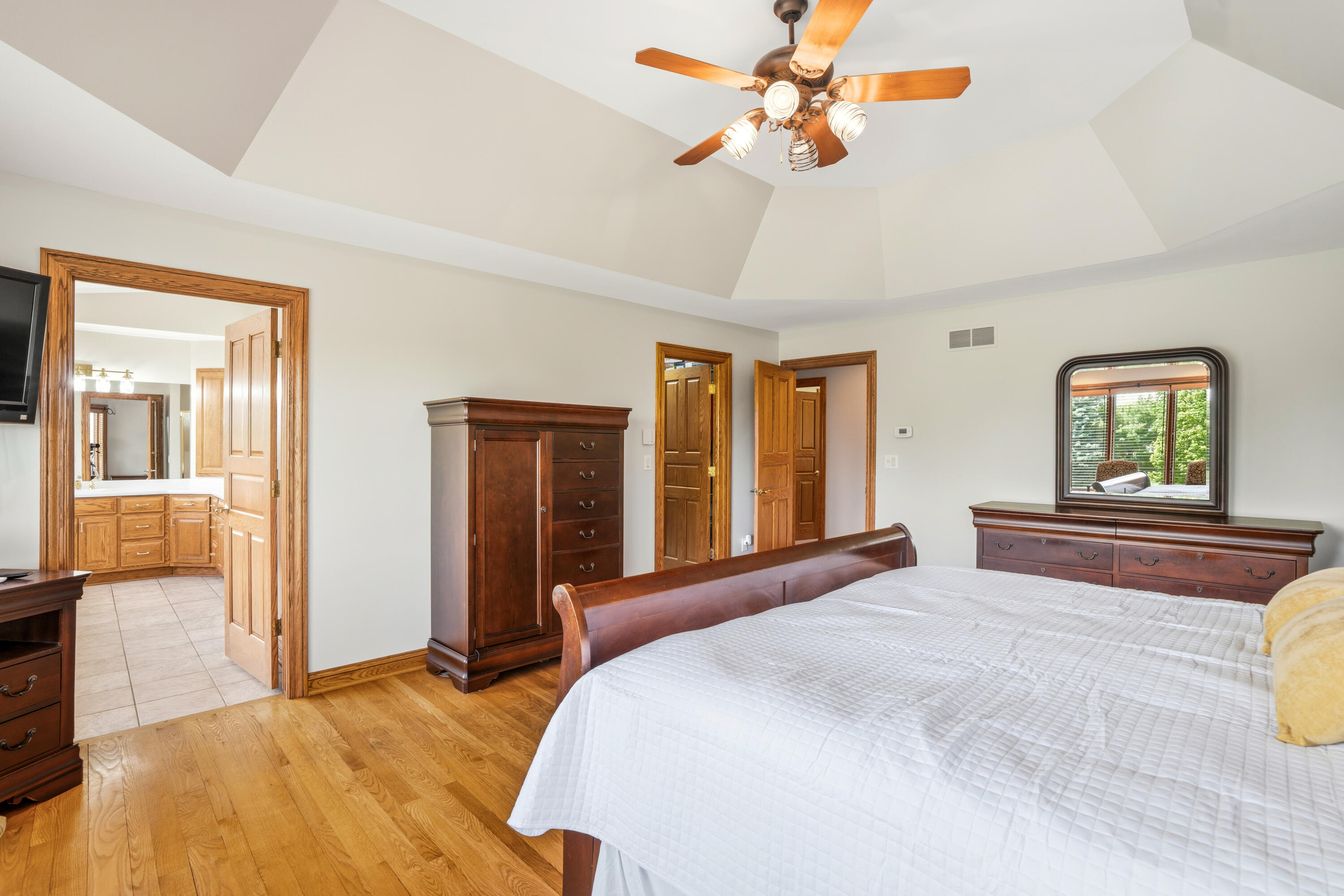 W289N3752 Huntsman Court Delafield, WI 53072 - Photo 34 of 88 DSC07006