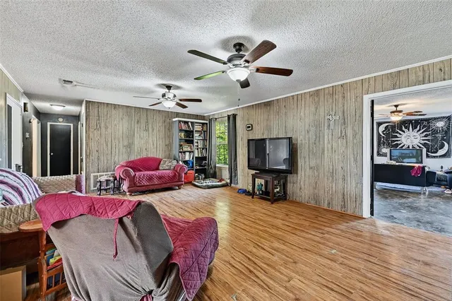 $189,000 | 602 1/2 West Grand Street, Whitewright, TX 75491