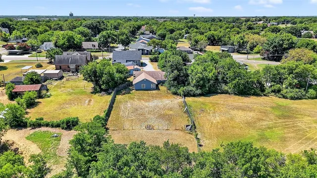$189,000 | 602 1/2 West Grand Street, Whitewright, TX 75491