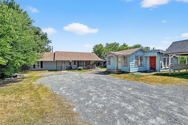 $189,000 | 602 1/2 West Grand Street, Whitewright, TX 75491