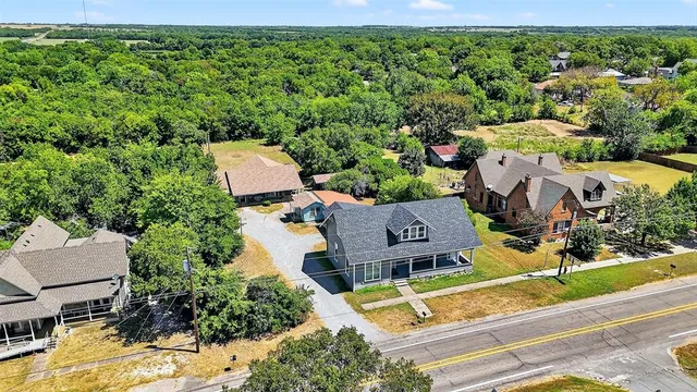 $189,000 | 602 1/2 West Grand Street, Whitewright, TX 75491