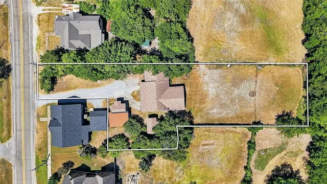 $189,000 | 602 1/2 West Grand Street, Whitewright, TX 75491