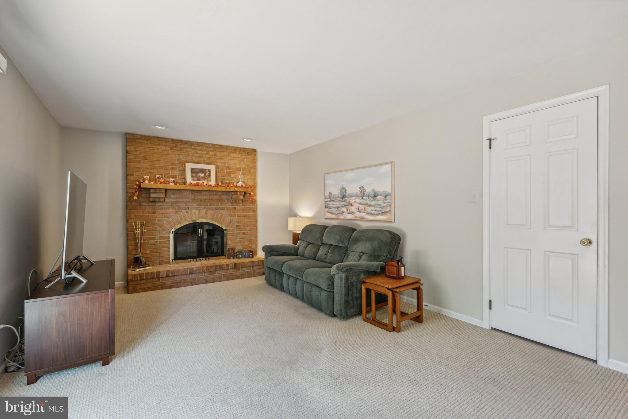 605 Avon Square Court Silver Spring, MD 20905 - Photo 14 of 39