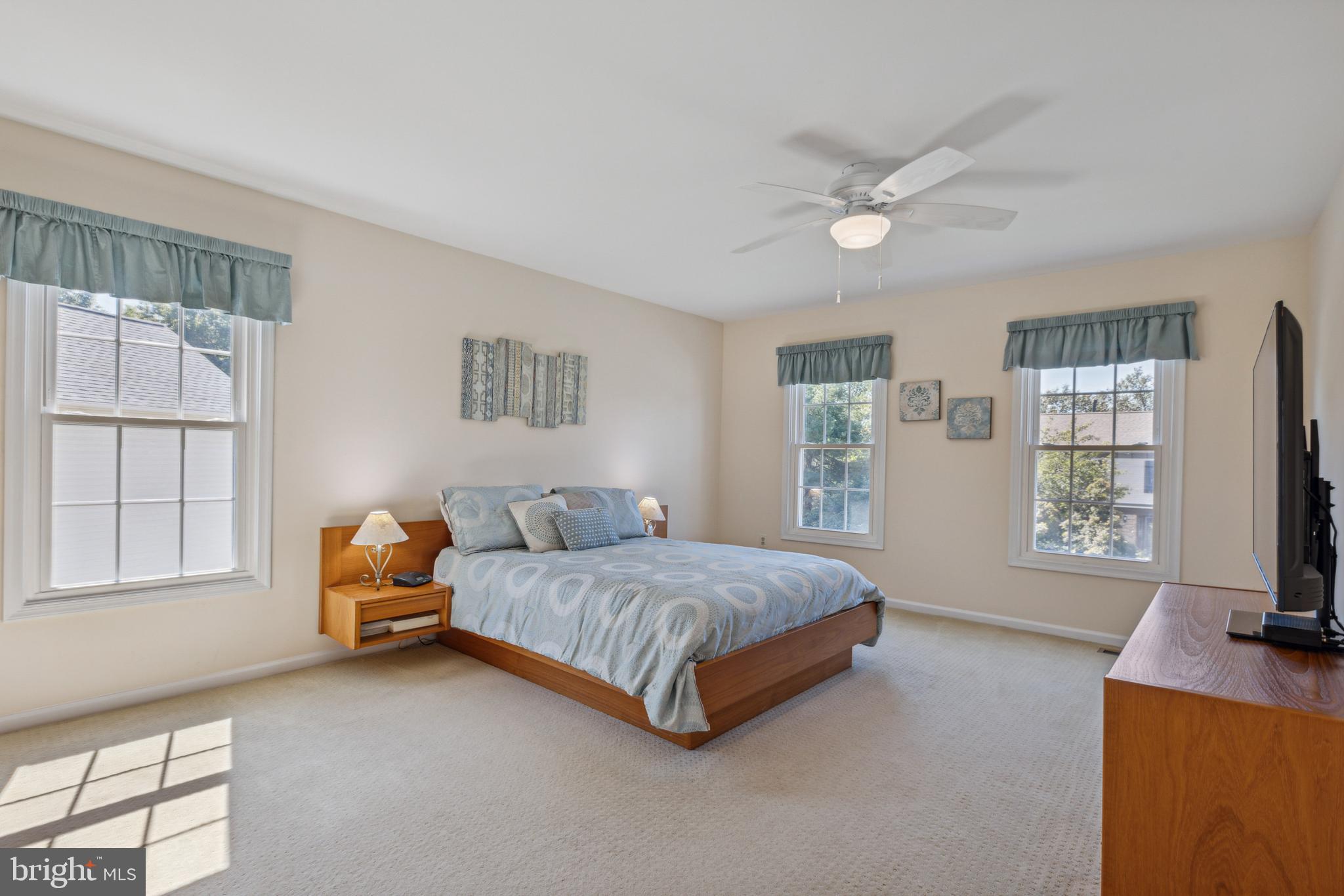 605 Avon Square Court Silver Spring, MD 20905 - Photo 17 of 39