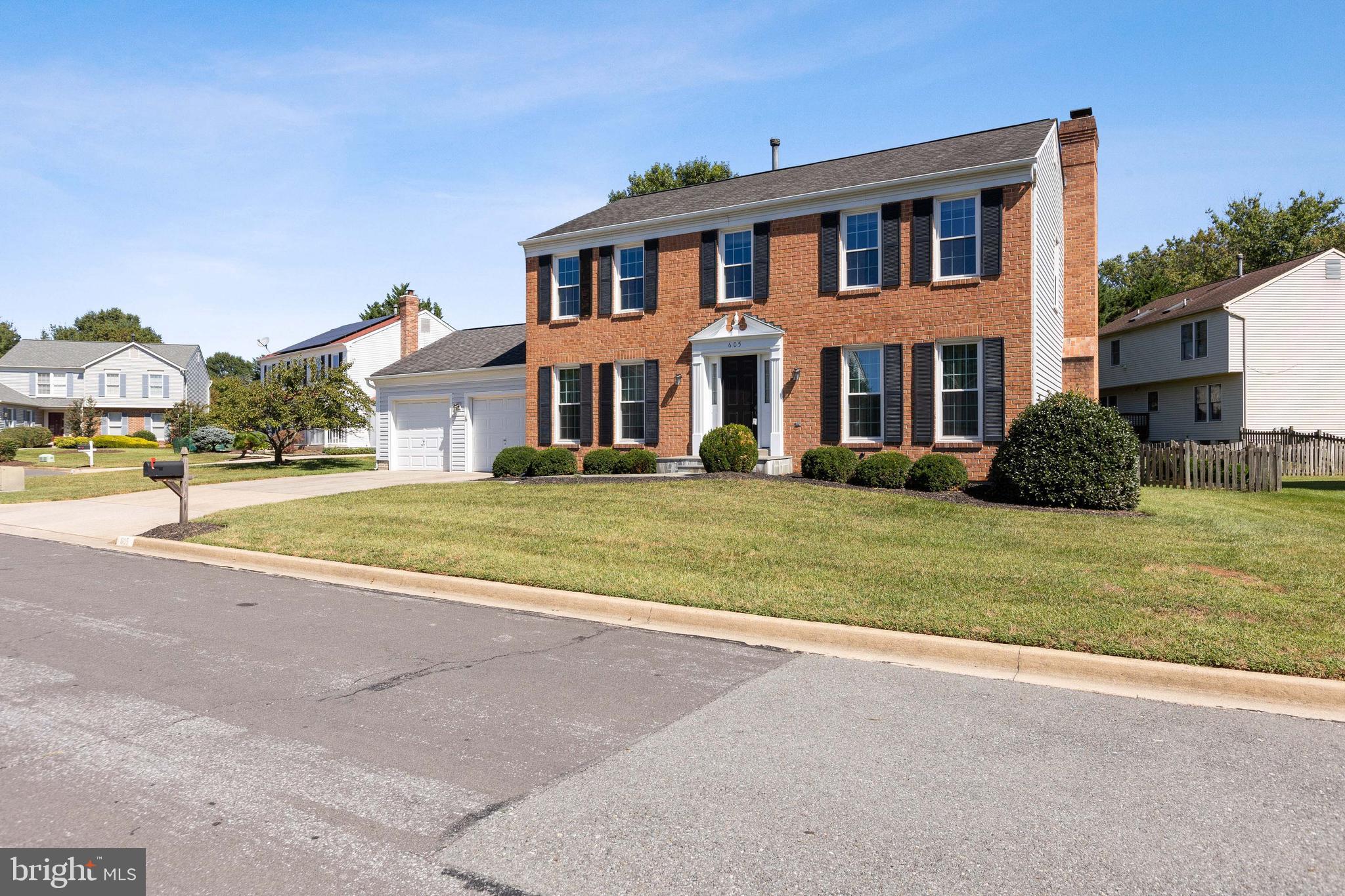 605 Avon Square Court Silver Spring, MD 20905 - Photo 2 of 39