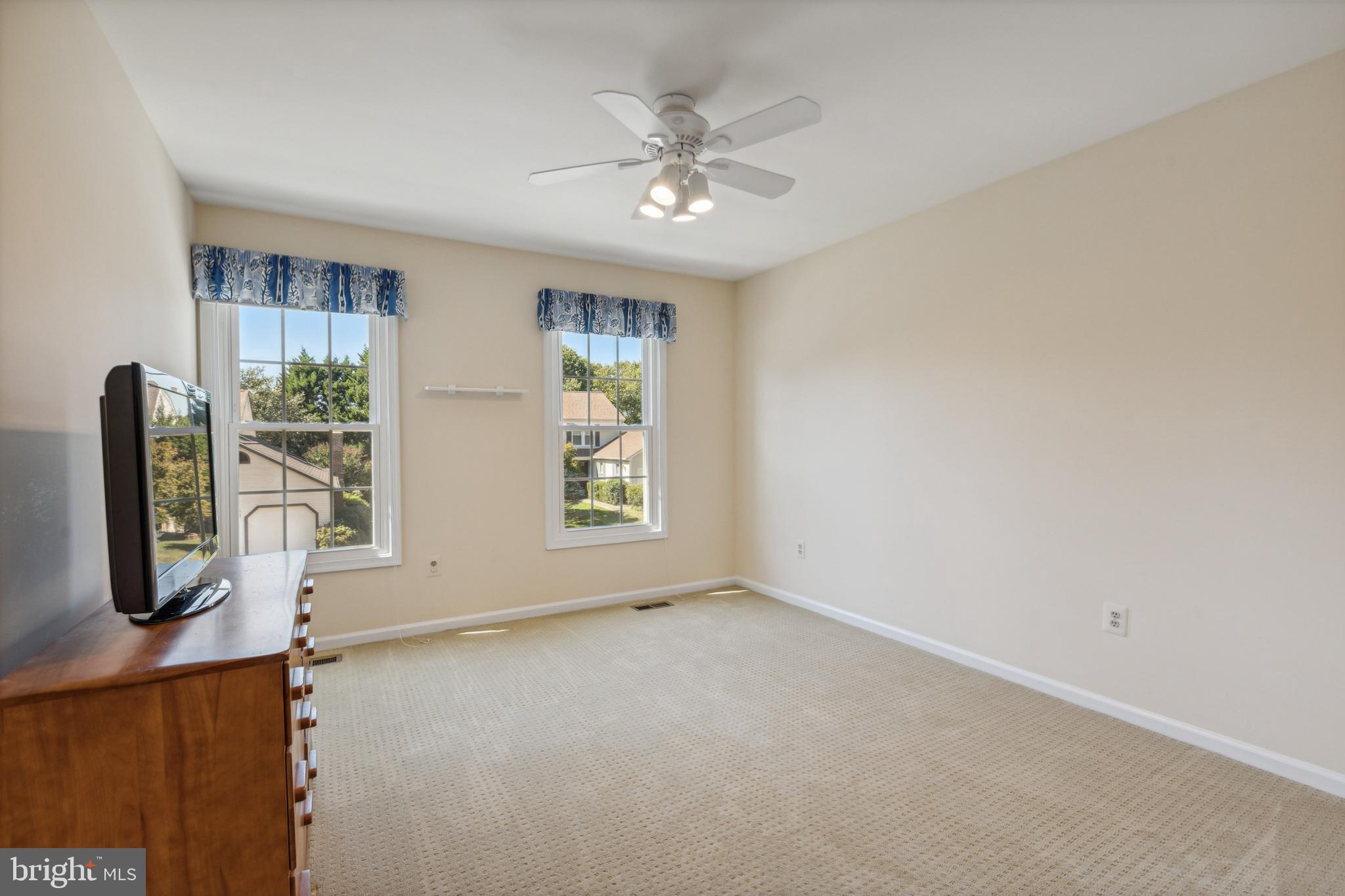 605 Avon Square Court Silver Spring, MD 20905 - Photo 27 of 39