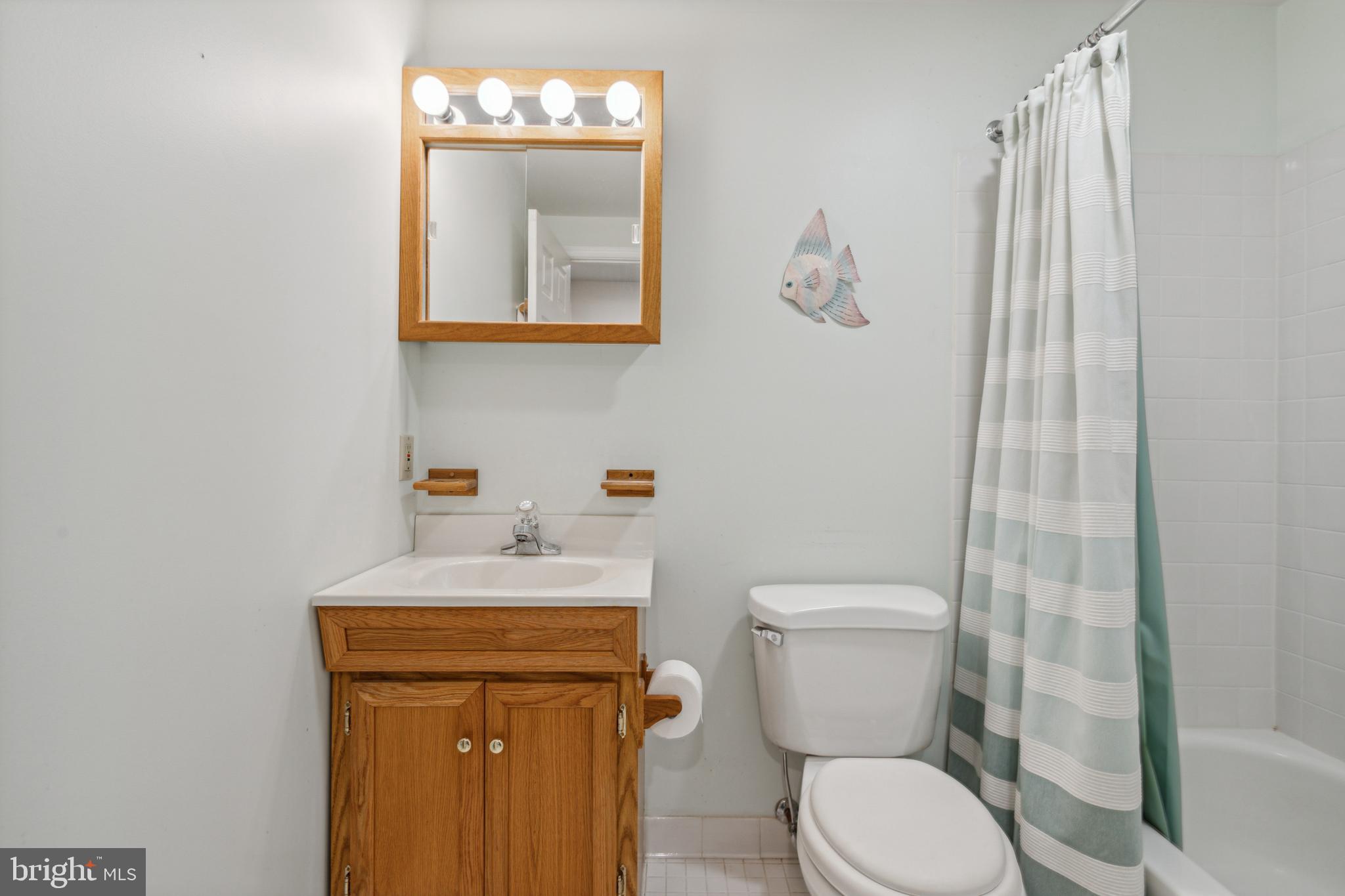 605 Avon Square Court Silver Spring, MD 20905 - Photo 32 of 39