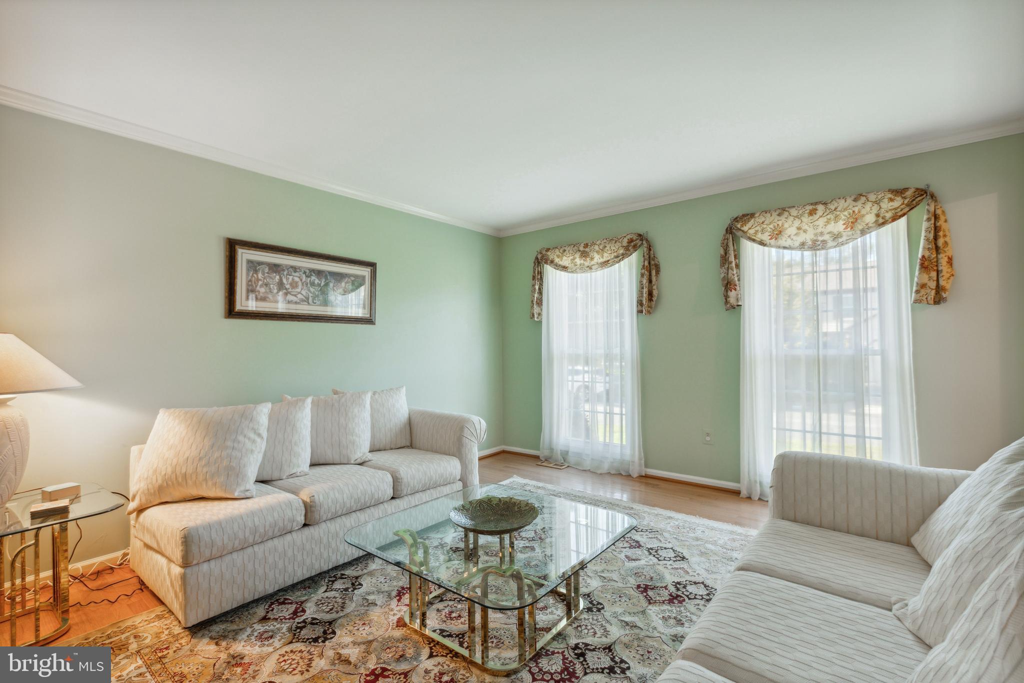 605 Avon Square Court Silver Spring, MD 20905 - Photo 4 of 39