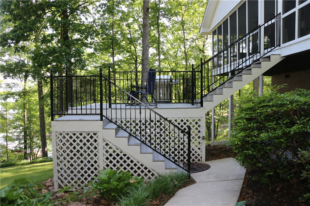 5010 Cross Pointe Anderson, SC 29625 - Photo 23 of 33 Easy access to the cart path off the deck and look