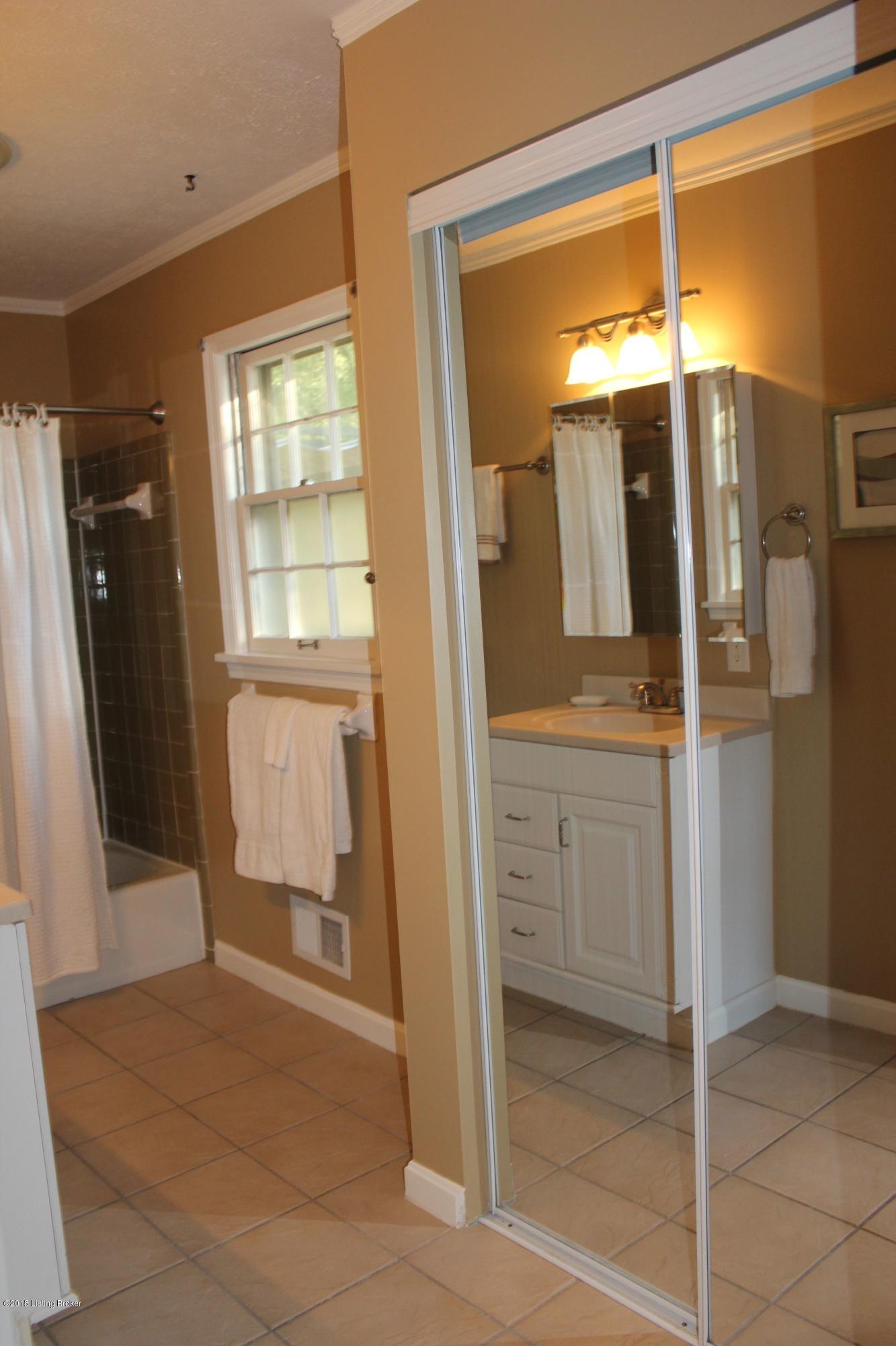 8904 Collingwood Road Louisville, KY 40299 - Photo 21 of 37 acolinmbth2