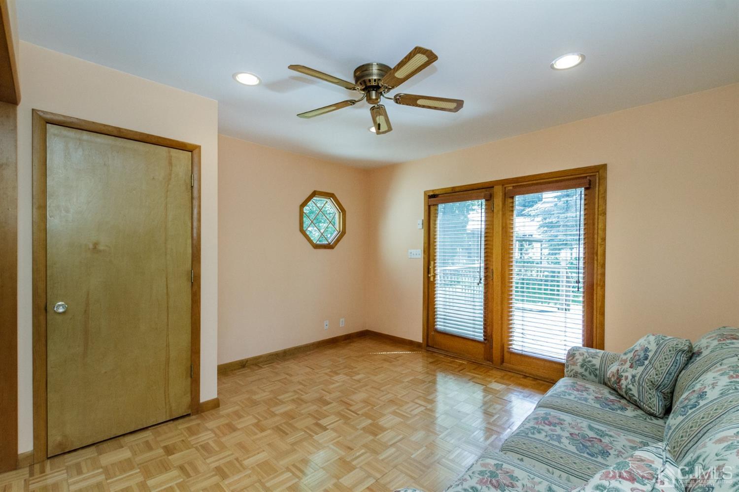 895 Dona Road Union, NJ 07083 - Photo 11 of 32 Gallery Image 11