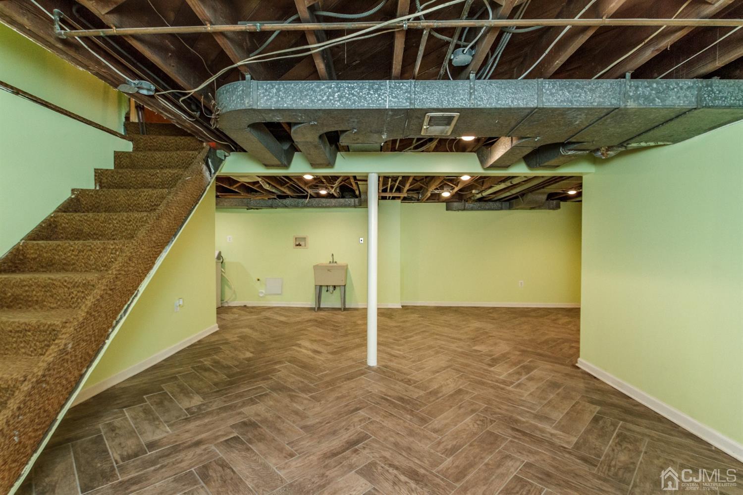 895 Dona Road Union, NJ 07083 - Photo 27 of 32 Gallery Image 27