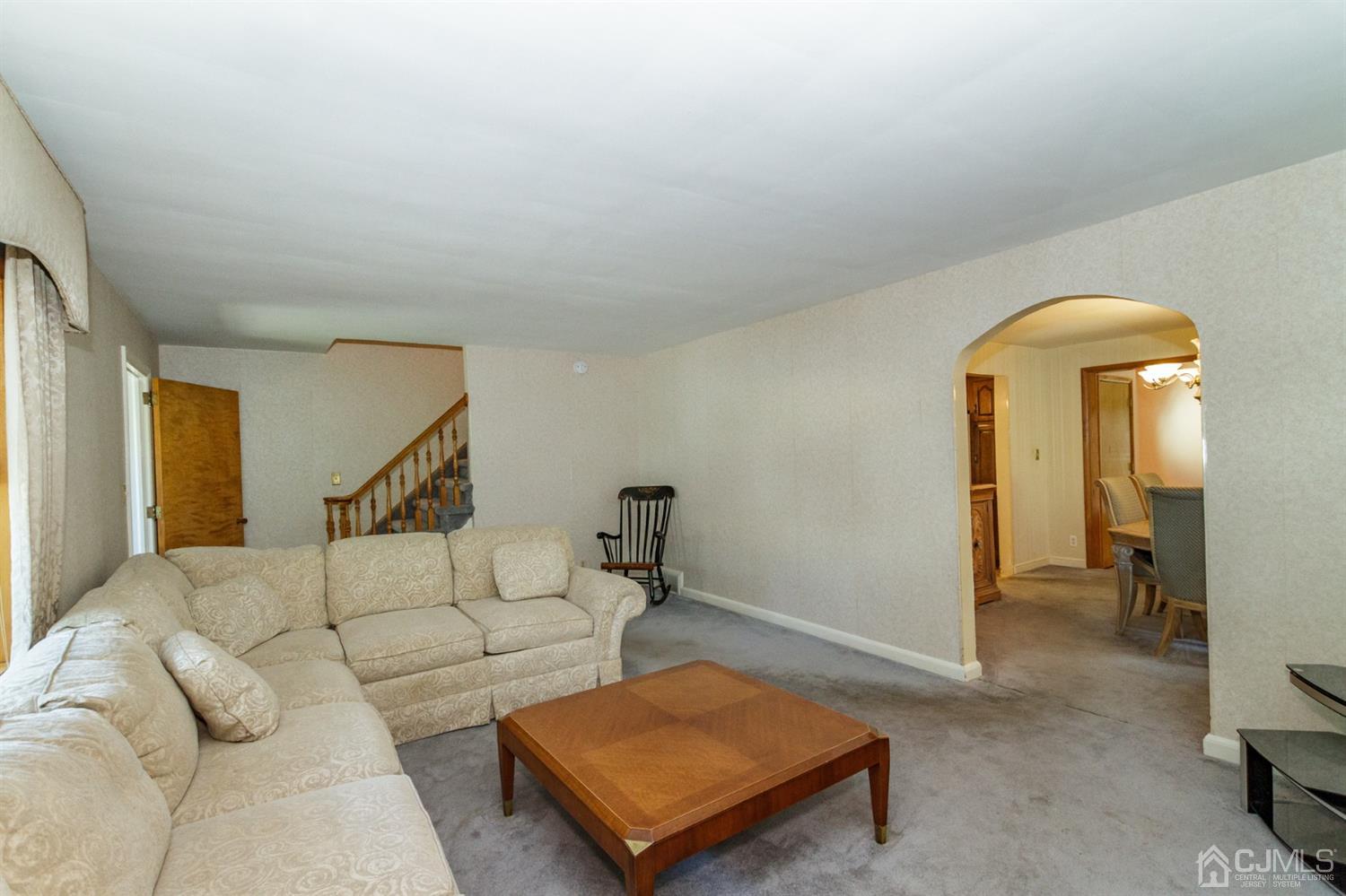 895 Dona Road Union, NJ 07083 - Photo 6 of 32 Gallery Image 6
