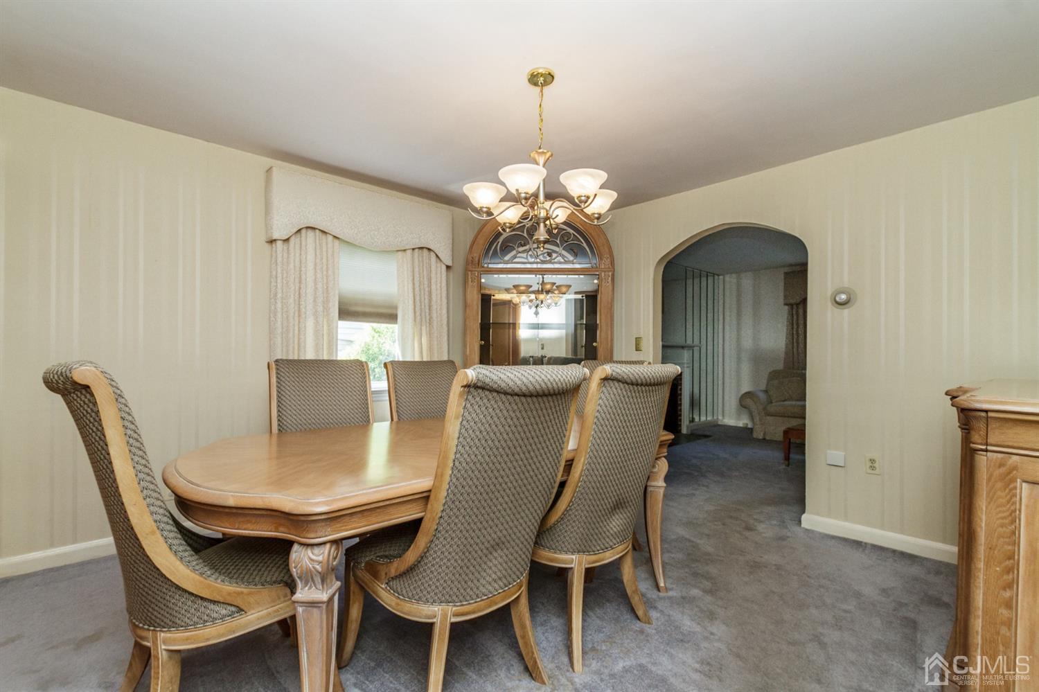 895 Dona Road Union, NJ 07083 - Photo 8 of 32 Gallery Image 8