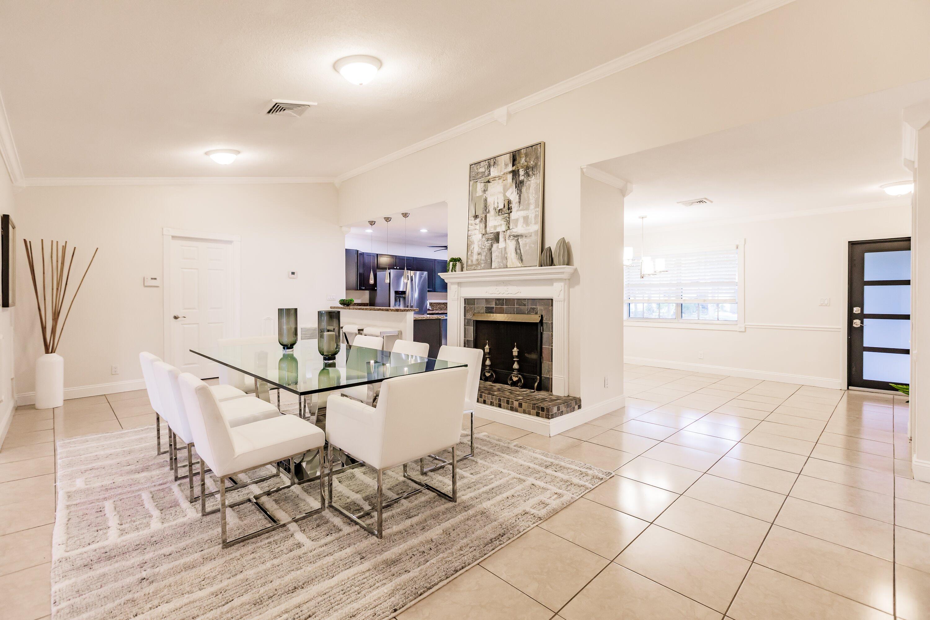 8690 Gatehouse Road Plantation, FL 33324 - Photo 21 of 56 Dining Area