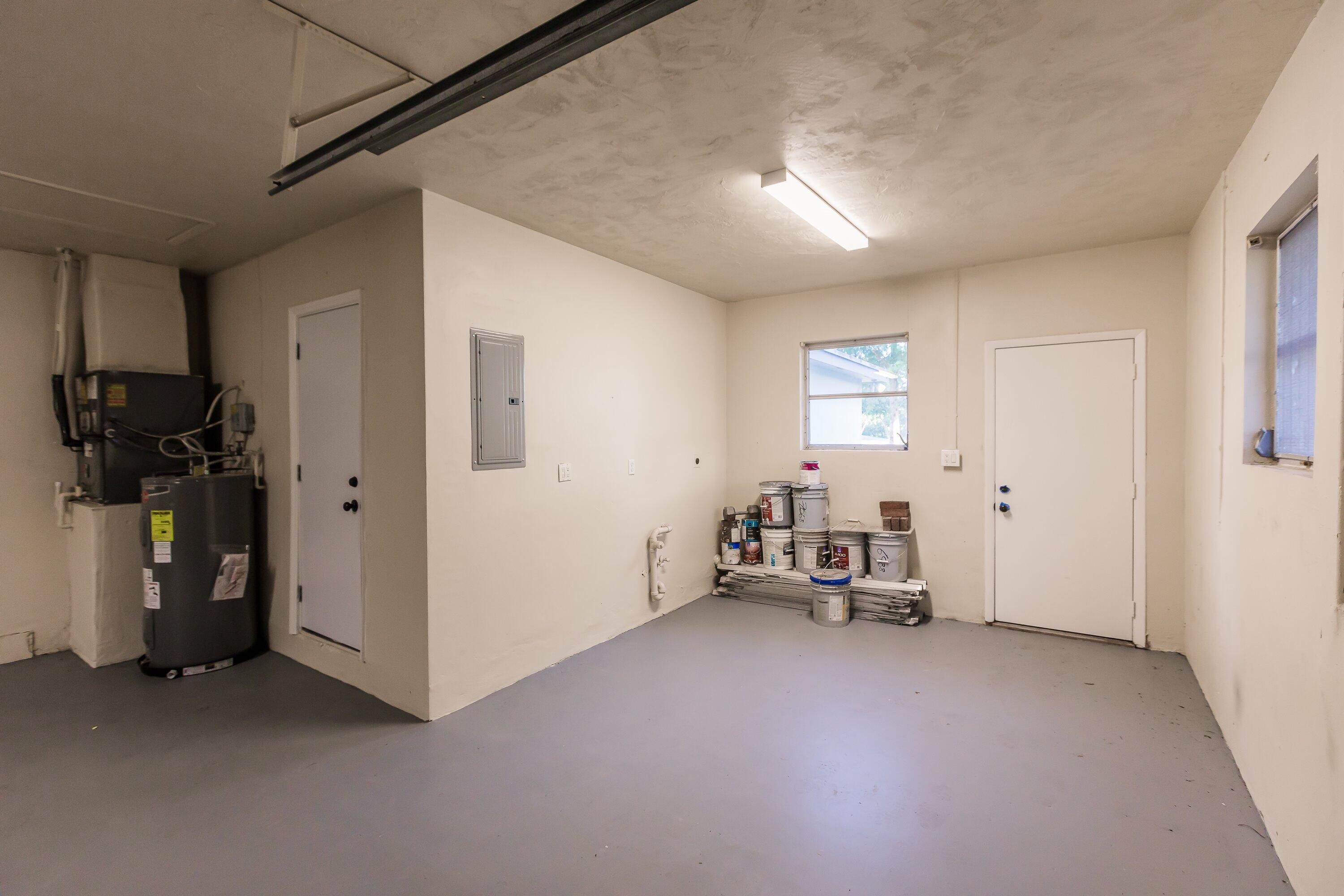 8690 Gatehouse Road Plantation, FL 33324 - Photo 43 of 56 Garage