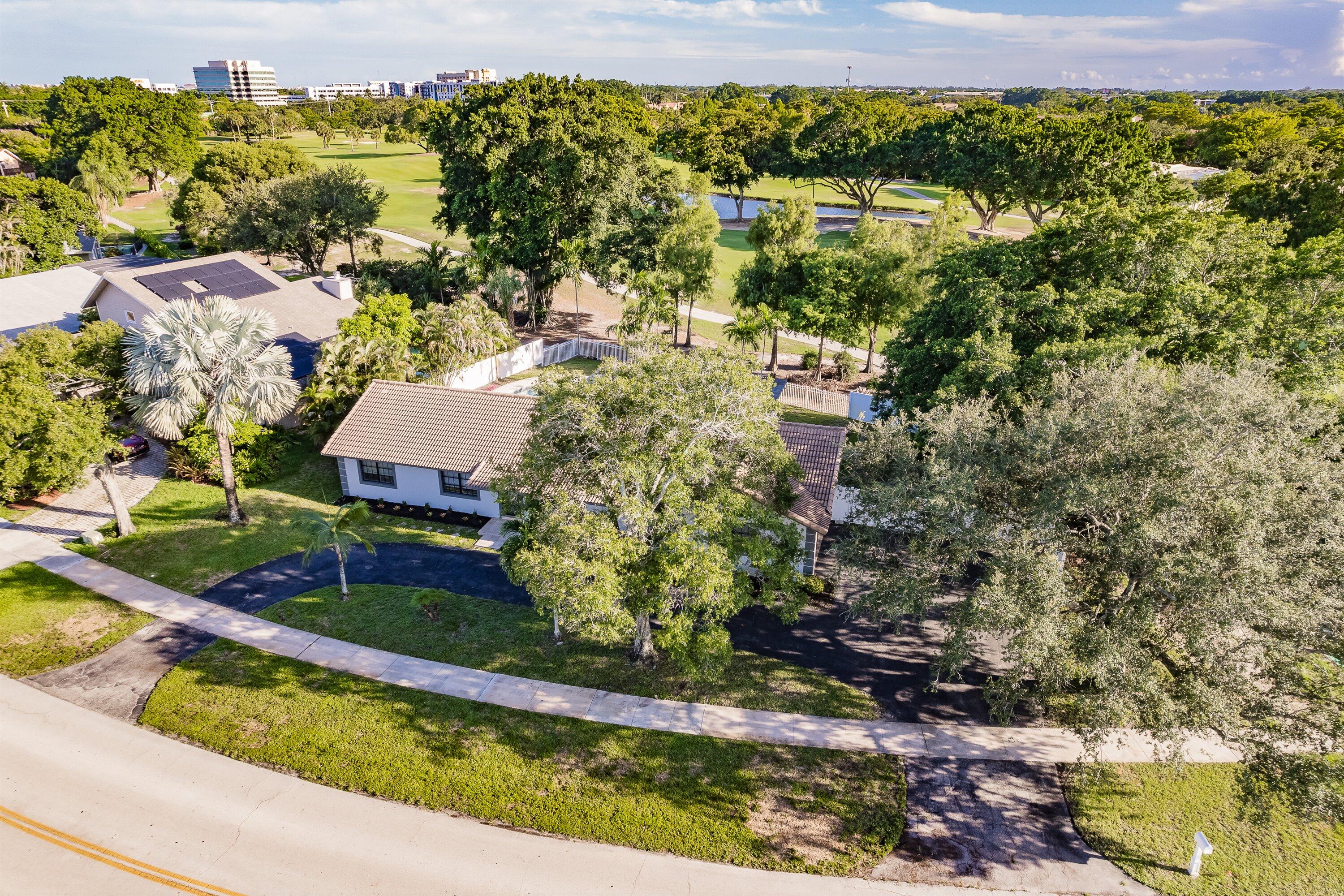 8690 Gatehouse Road Plantation, FL 33324 - Photo 5 of 56 Aerial View