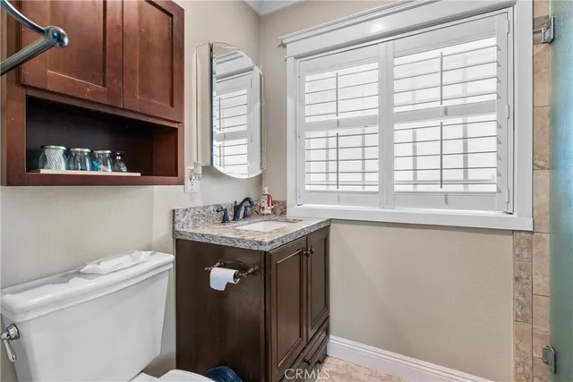 $1,274,900 | 6911 East 10th Street, Long Beach, CA 90815