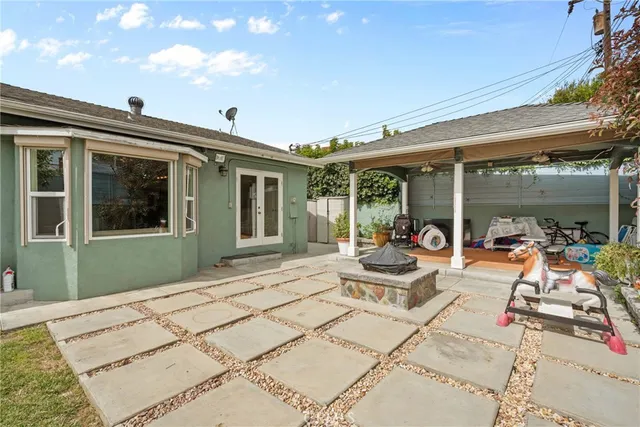 $1,274,900 | 6911 East 10th Street, Long Beach, CA 90815