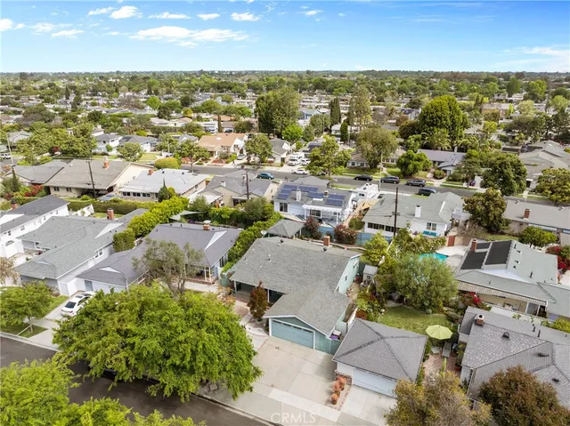 $1,274,900 | 6911 East 10th Street, Long Beach, CA 90815