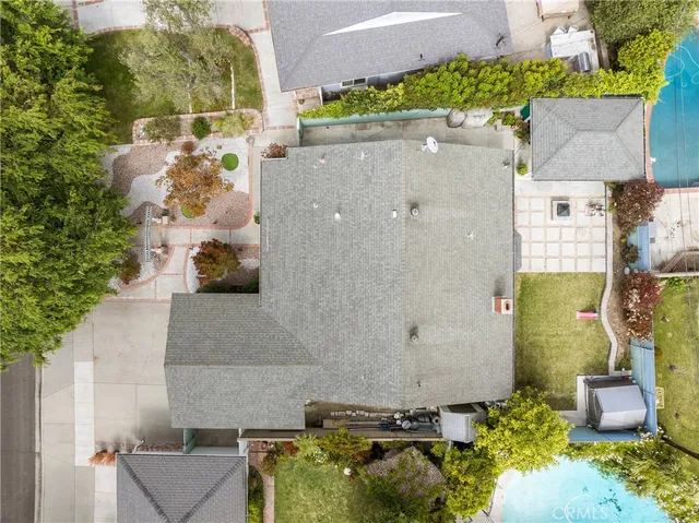 $1,274,900 | 6911 East 10th Street, Long Beach, CA 90815