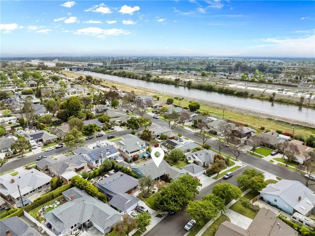 $1,274,900 | 6911 East 10th Street, Long Beach, CA 90815