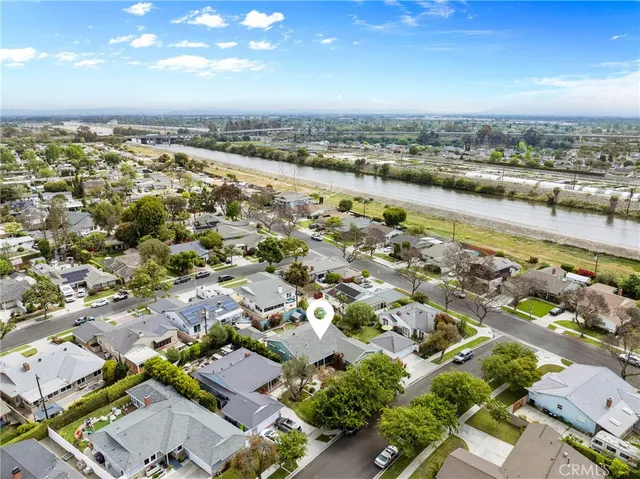 $1,274,900 | 6911 East 10th Street, Long Beach, CA 90815