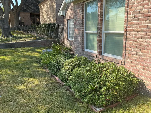 $649,900 | 4302 Spring Creek Drive, Corpus Christi, TX 78410