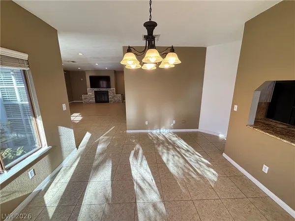 $1,995 | 5140 Edna Avenue, Las Vegas, NV 89146