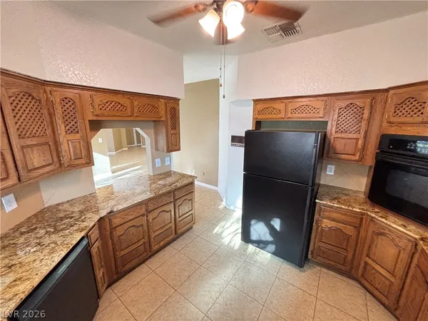 $1,995 | 5140 Edna Avenue, Las Vegas, NV 89146