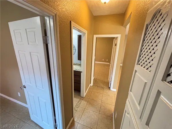 $1,995 | 5140 Edna Avenue, Las Vegas, NV 89146