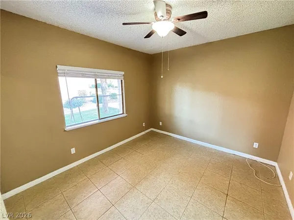 $1,995 | 5140 Edna Avenue, Las Vegas, NV 89146